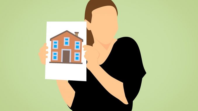 realtor-3180185_1280